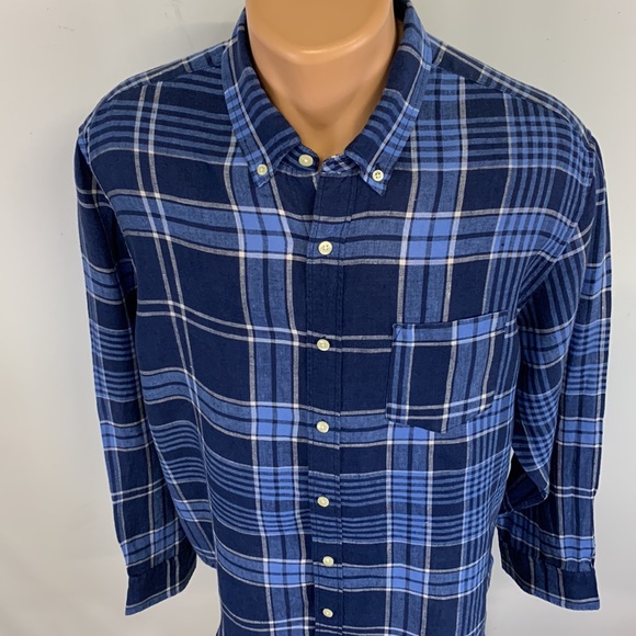 J. Crew long sleeve button down collar shirt.  L - Picture 3 of 7